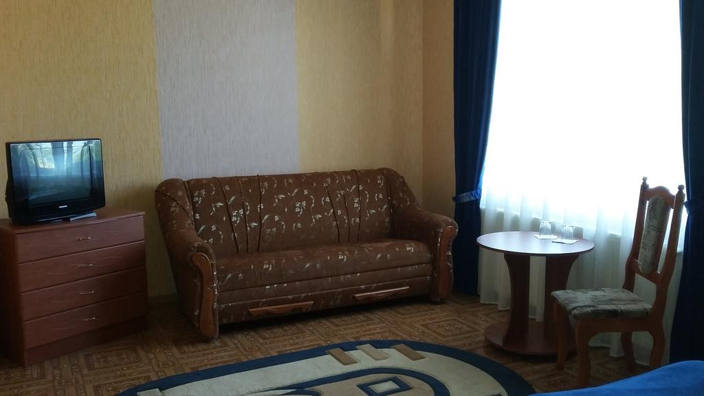 Kremin Hotel Kremenets' Phòng bức ảnh