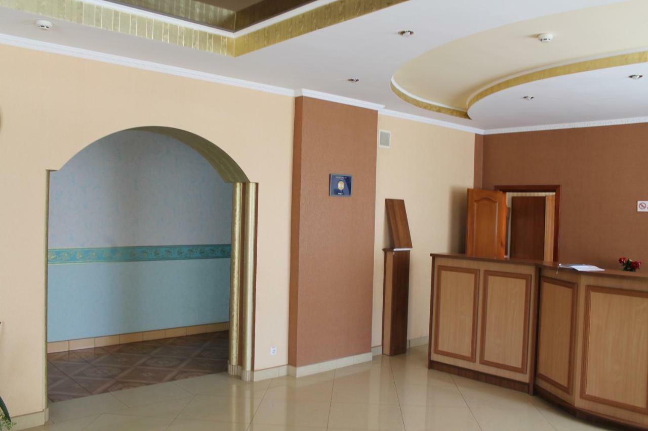Kremin Hotel Kremenets' Ngoại thất bức ảnh