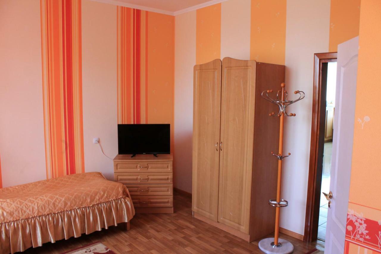 Kremin Hotel Kremenets' Ngoại thất bức ảnh