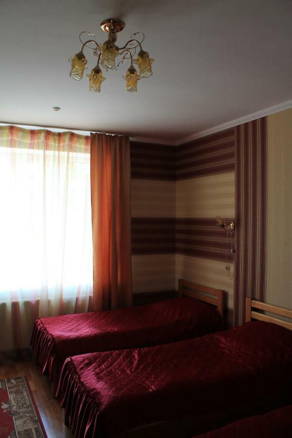 Kremin Hotel Kremenets' Ngoại thất bức ảnh