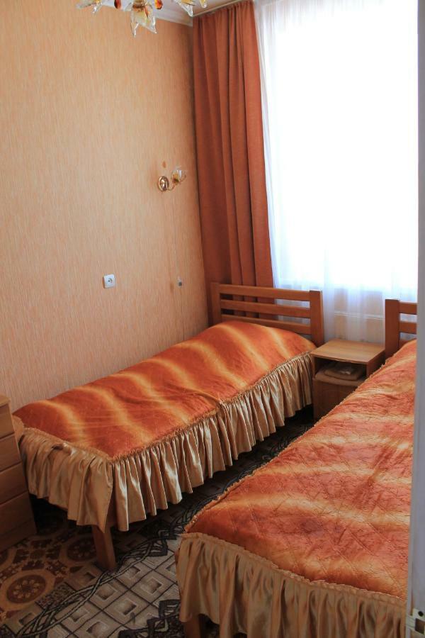 Kremin Hotel Kremenets' Ngoại thất bức ảnh