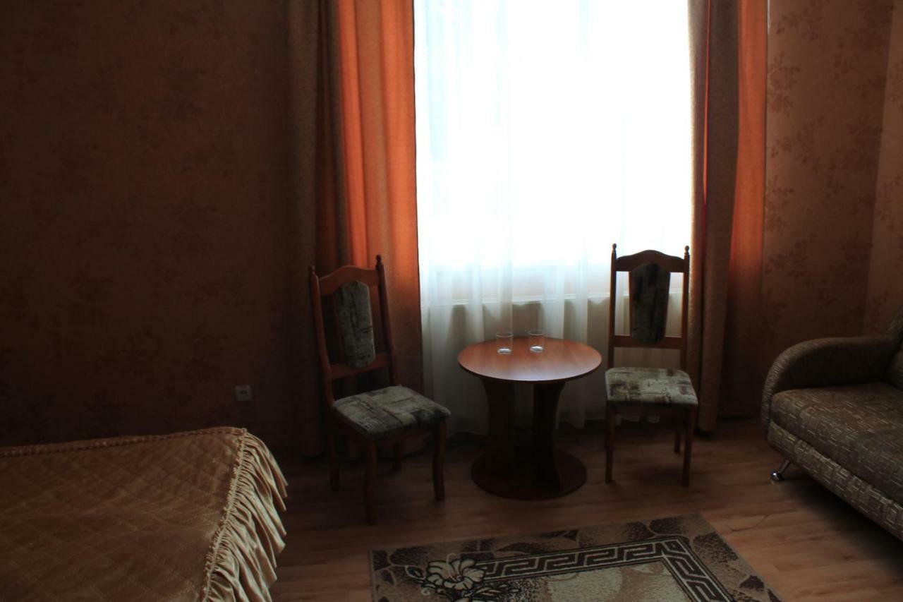 Kremin Hotel Kremenets' Ngoại thất bức ảnh