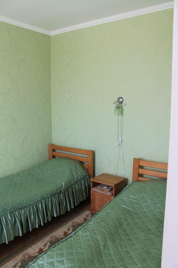 Kremin Hotel Kremenets' Ngoại thất bức ảnh