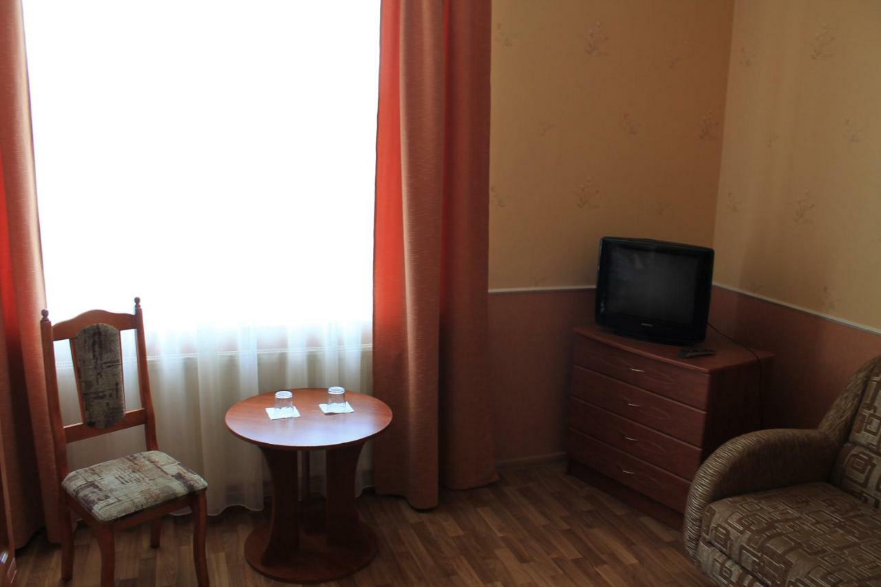 Kremin Hotel Kremenets' Ngoại thất bức ảnh