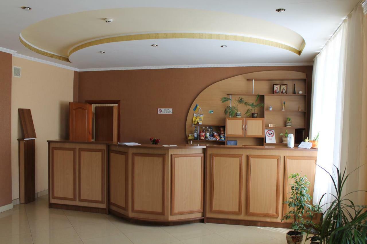 Kremin Hotel Kremenets' Ngoại thất bức ảnh